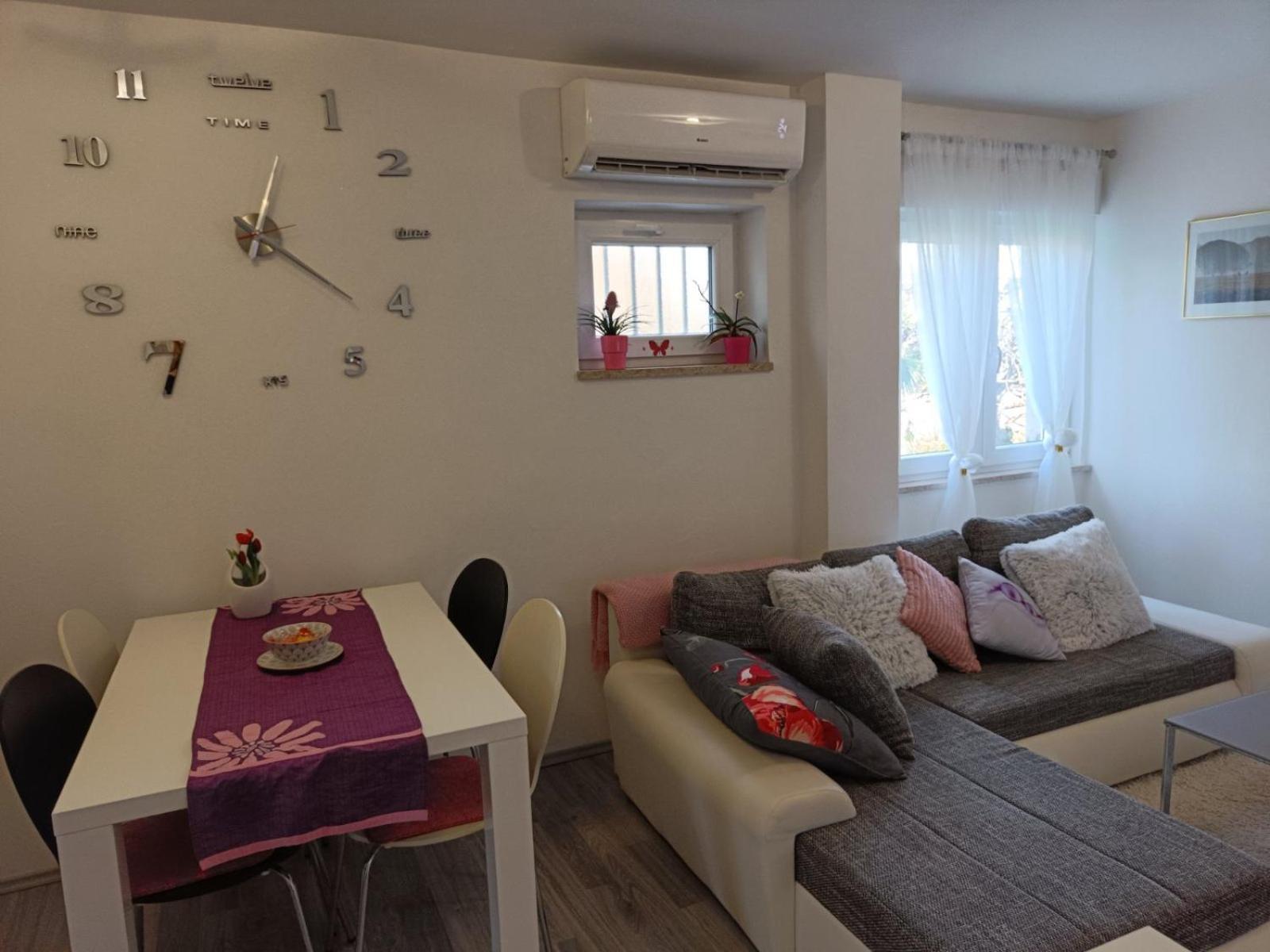 Apartments Mary & Free Parking Rovinj
